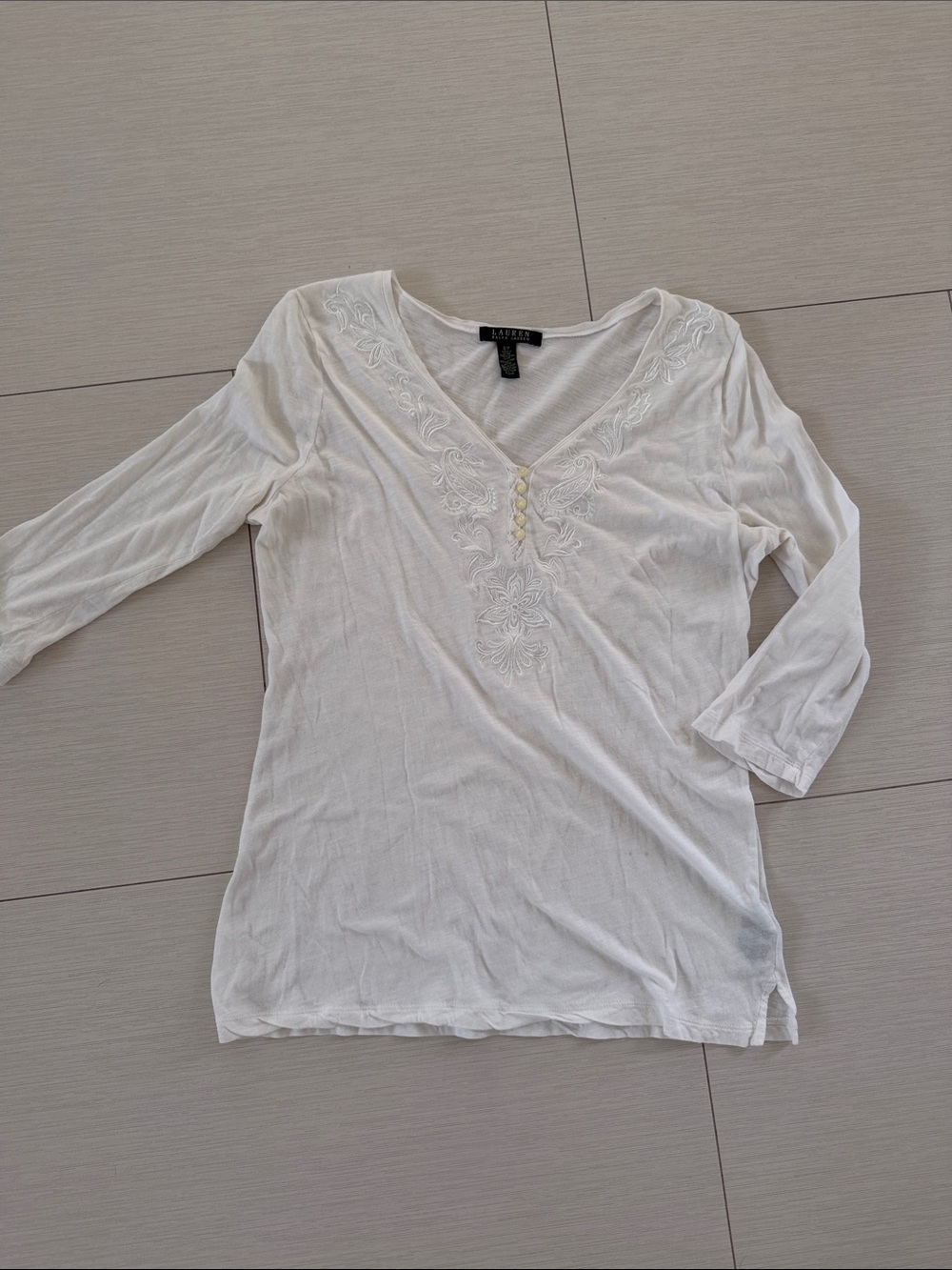 Lauren Ralph Lauren White Embroidered V-Neck Long Sleeve Tee